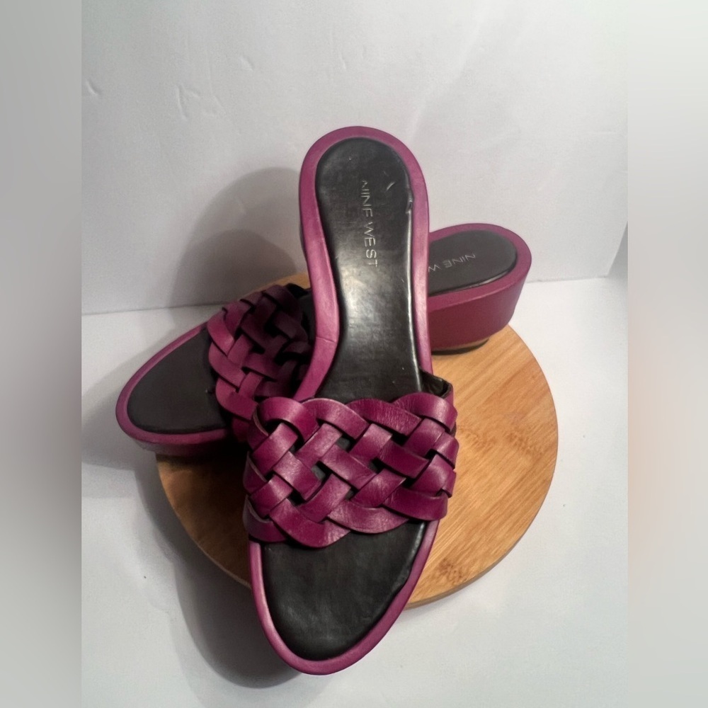 Nine West fushia (pinkish/purple)sandal